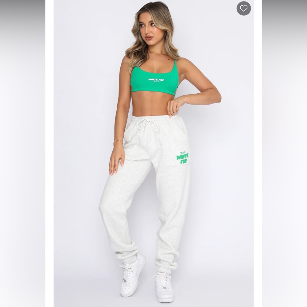 NWT White Fox Offstage Sweatpants in Glacier Grey